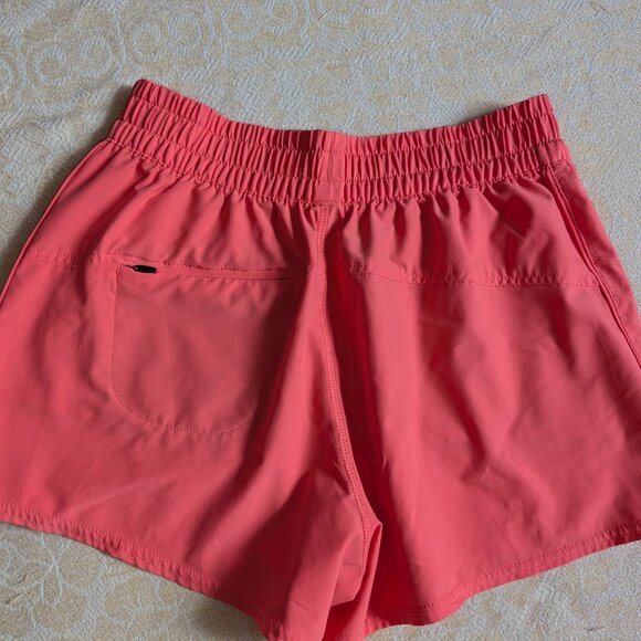 Vuori Dash Shorts Sz S - Picture 3 of 4